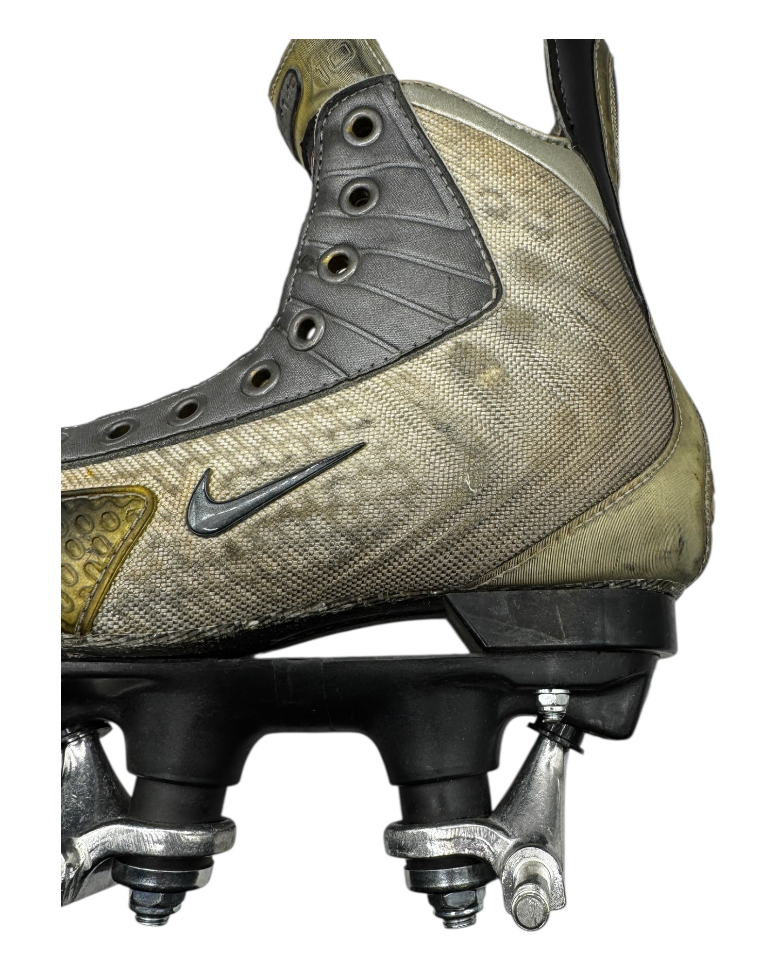 Renewed UK3 Nike Bauer Flexlites 10 Quad Rollerskates