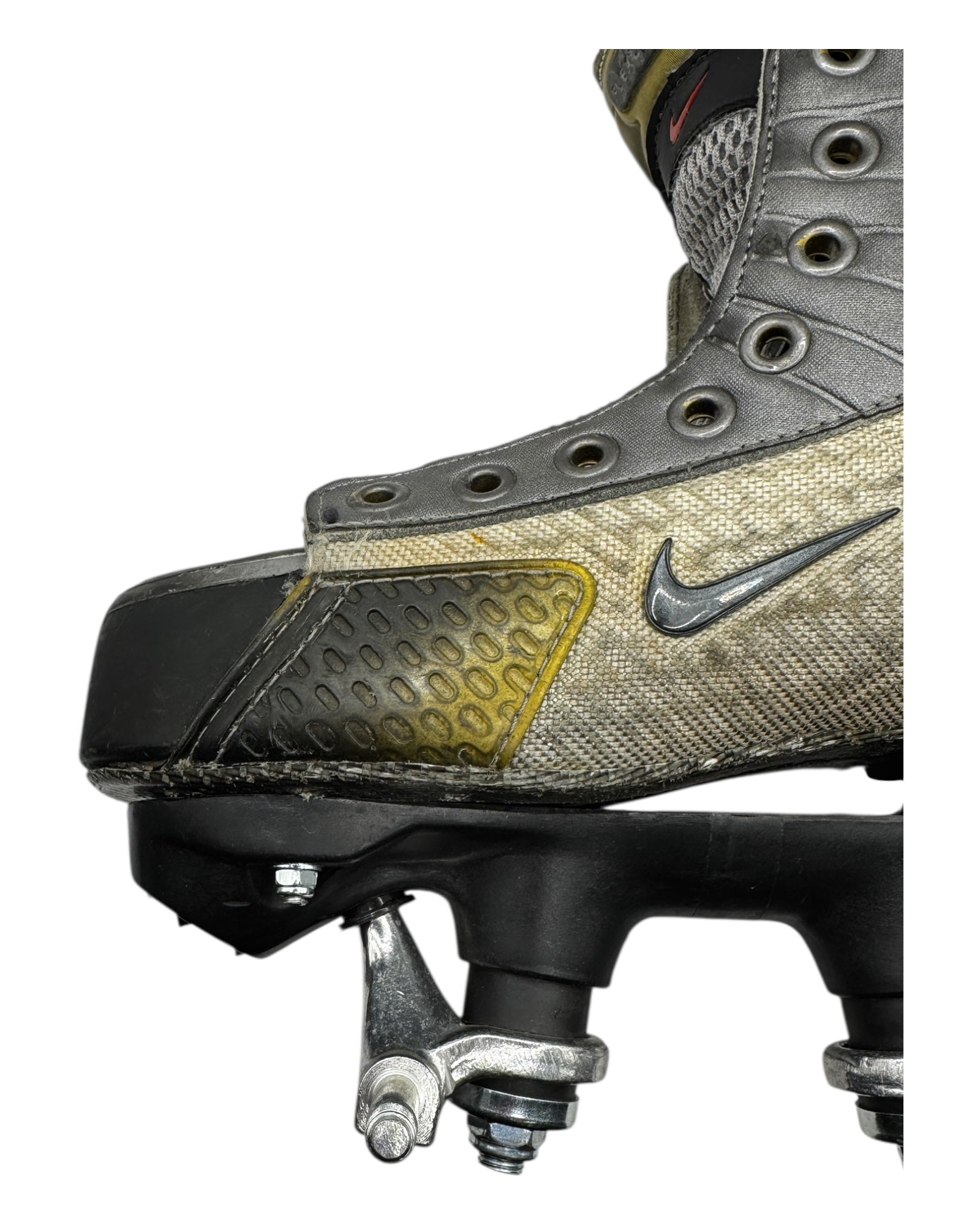 Renewed UK3 Nike Bauer Flexlites 10 Quad Rollerskates