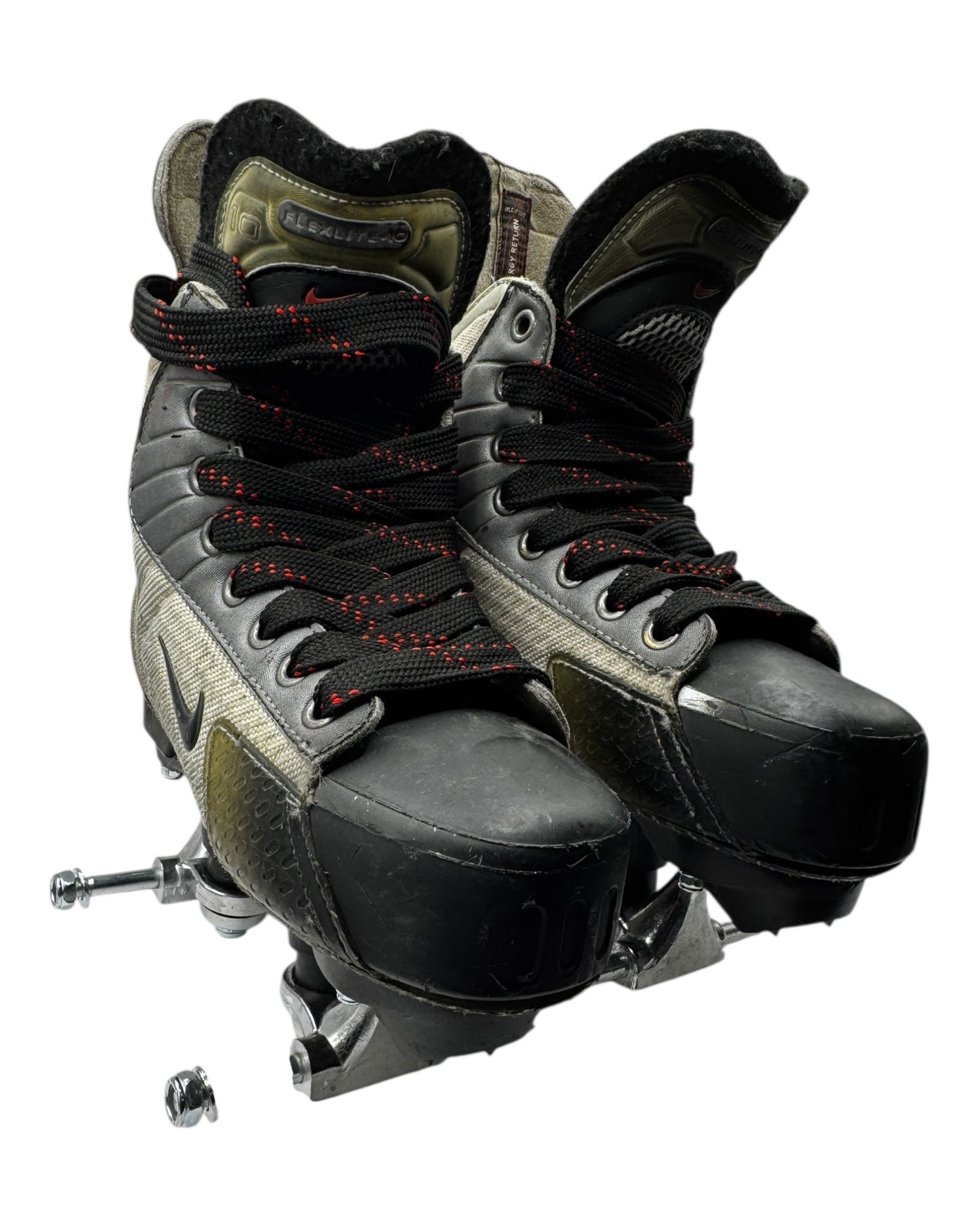 Renewed UK3 Nike Bauer Flexlites 10 Quad Rollerskates
