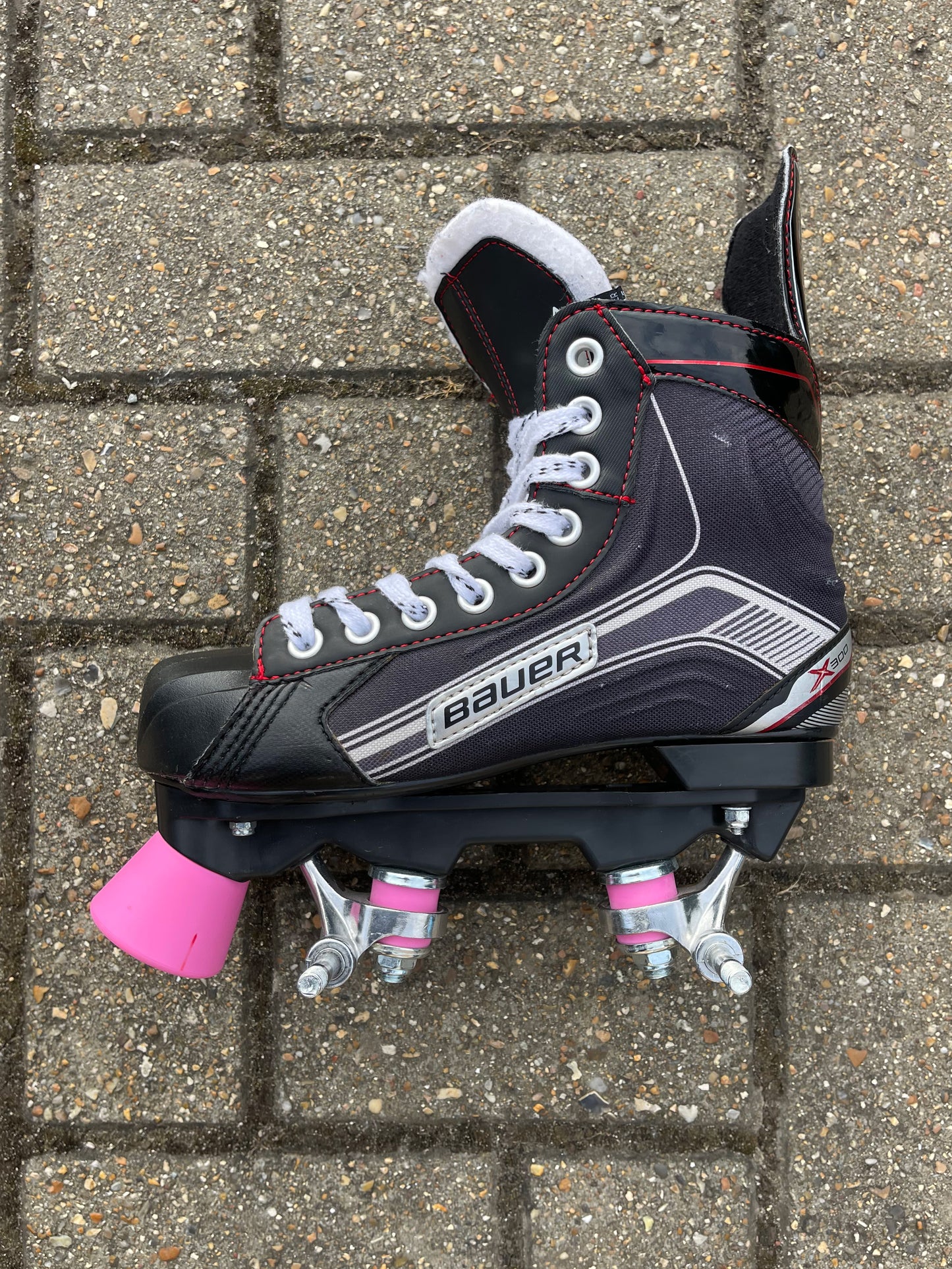 UK7 Bauer X300 Quad Rollerskates
