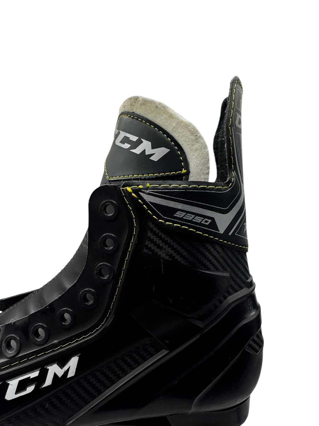 Renewed UK9.5 CCMS 9350 EU44.5 Quad roller skates