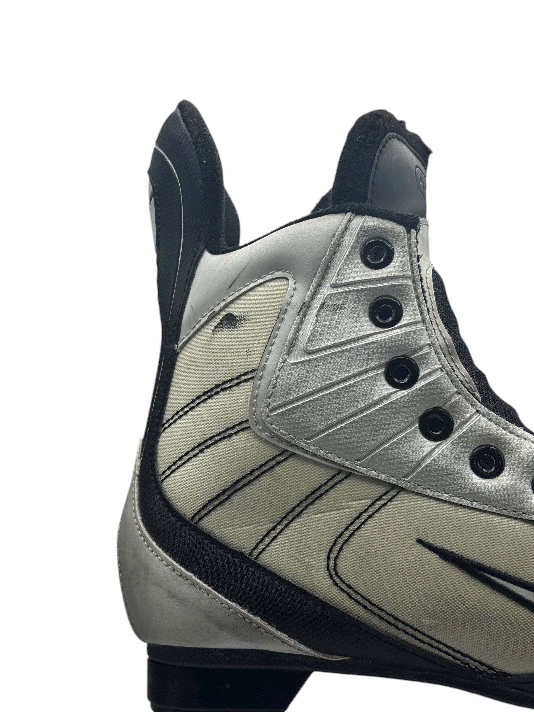 Renewed UK7 Flexlite 5 Rollerskates Quads