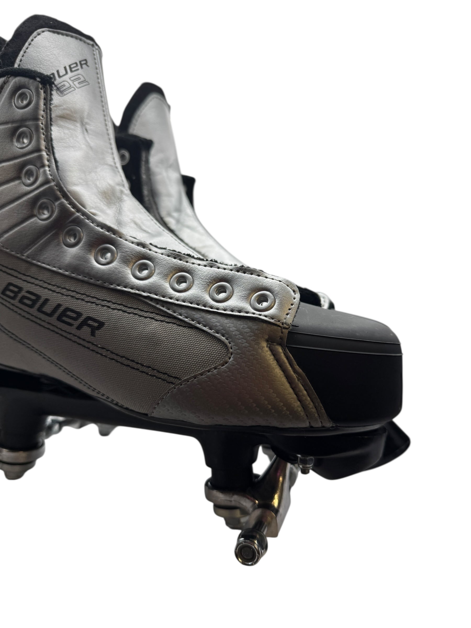 UK8 Bauer Ignite 22 Silver Silver Sufer Quad Roller Skates