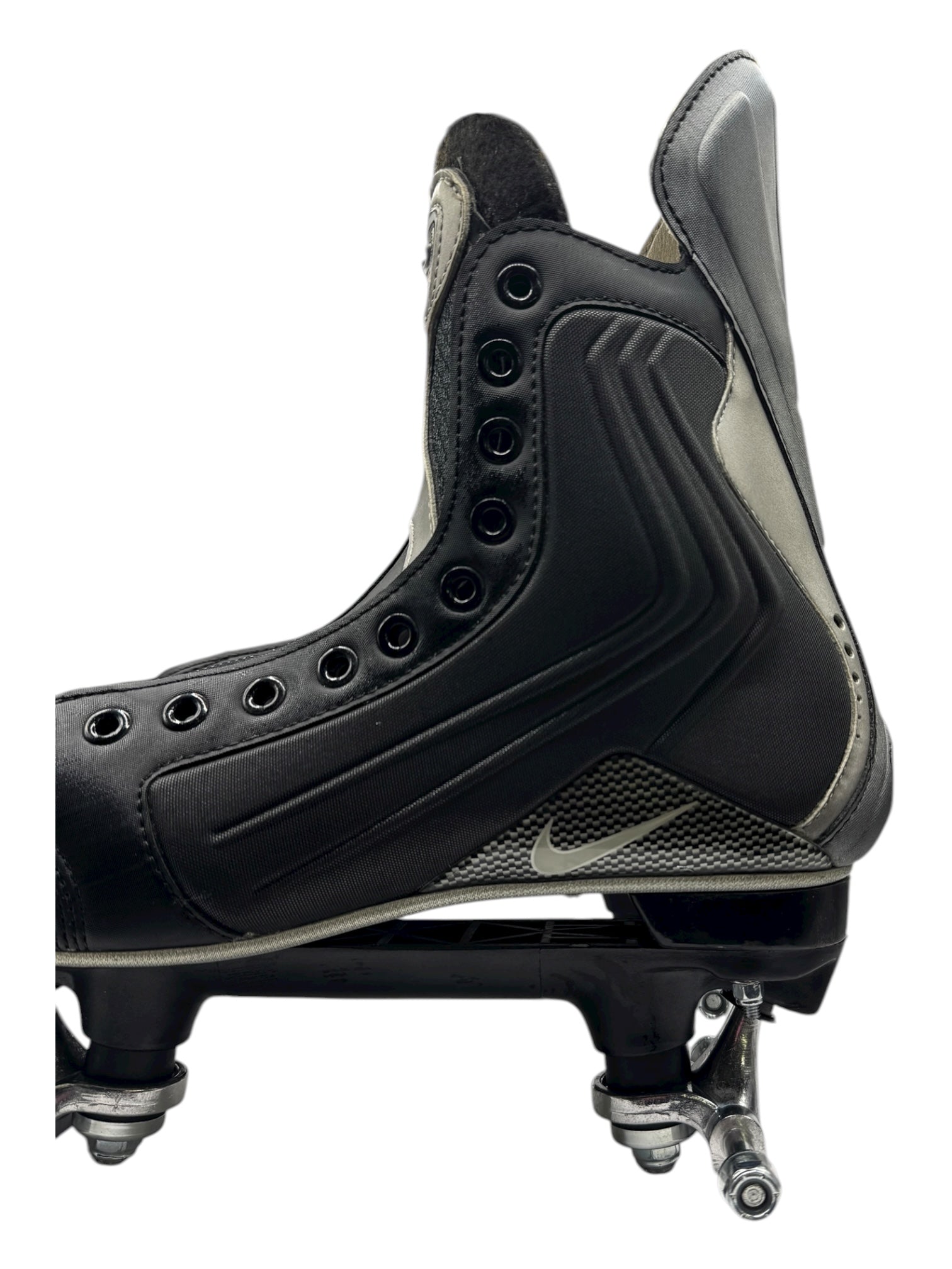 Renewed UK10 Nike quest 3 custom Quad Rollerskates