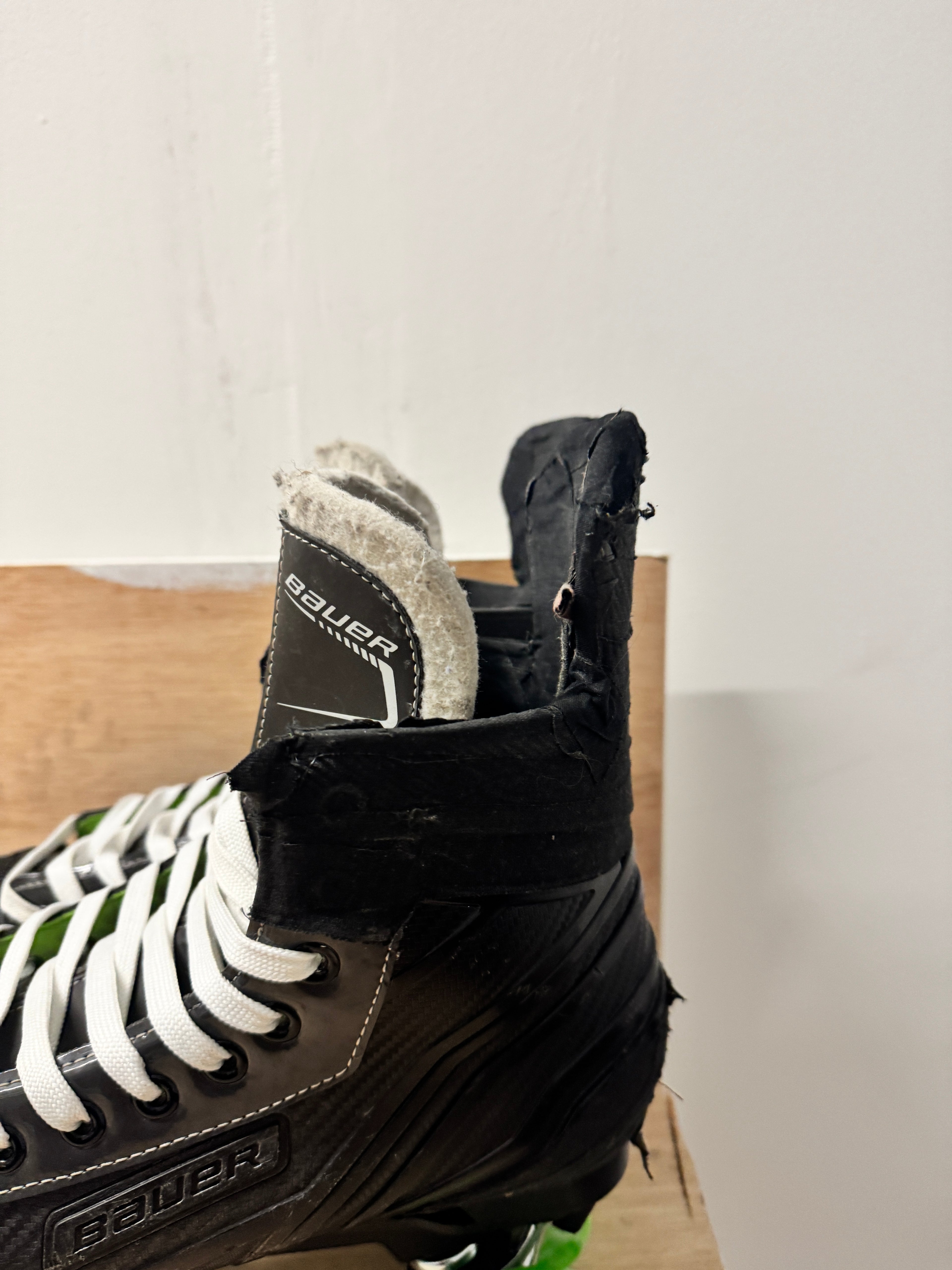 Renewed UK10 Bauer XLS quad Rollerskates full build