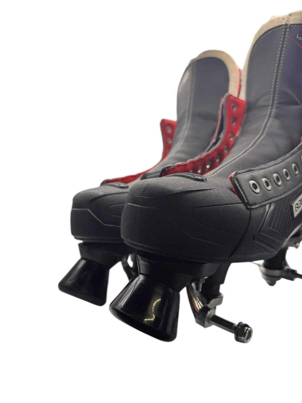 Renewed UK11 XR300 Quad Roller skates