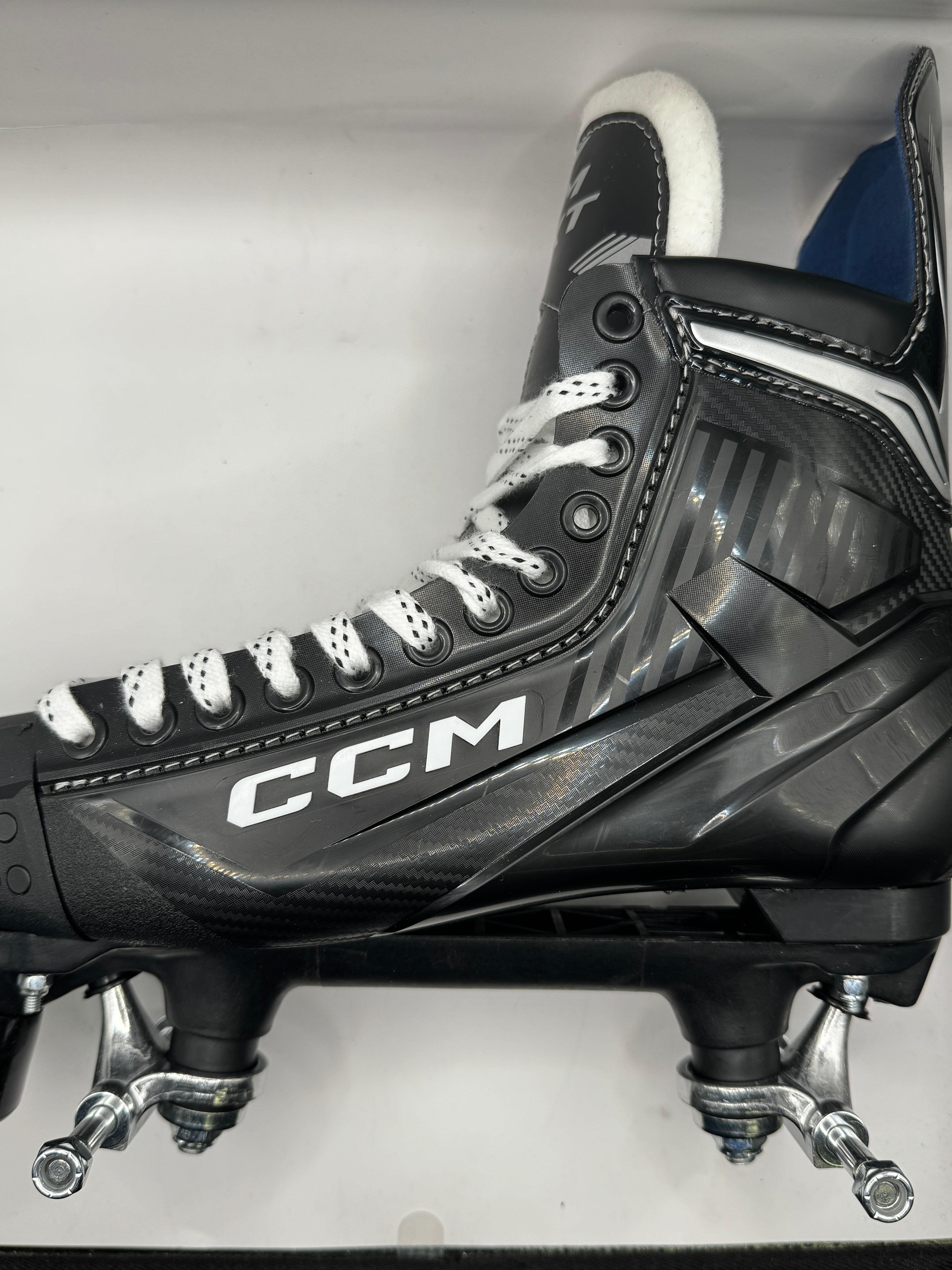 Renewed UK13 CCM NEXT Quad roller skates