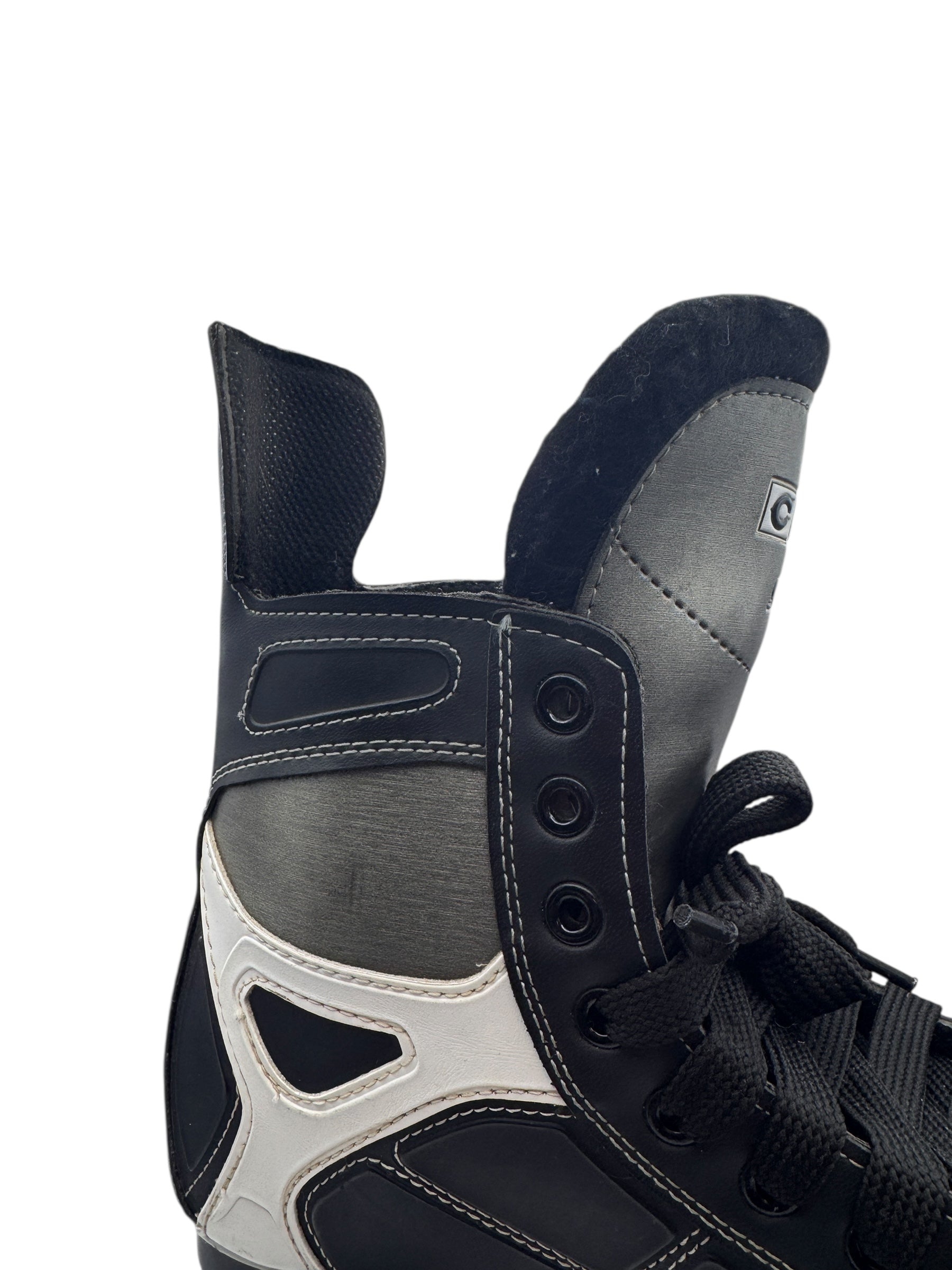 Renewed UK10 CCM 92 NHL Quad Roller skates