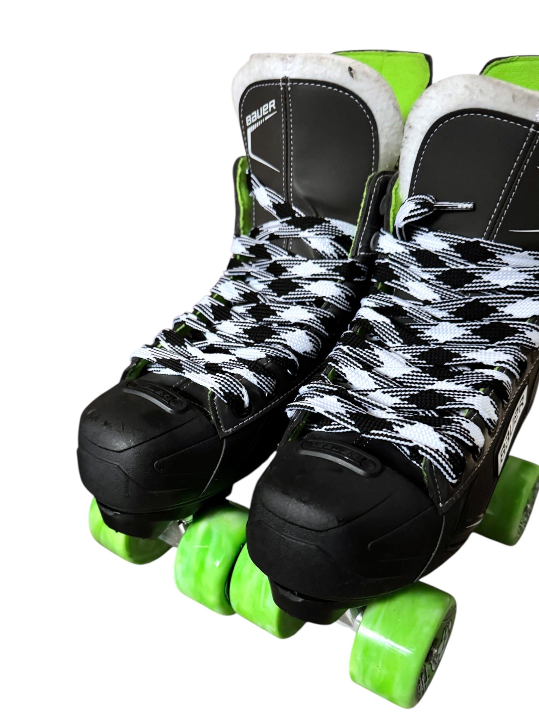 Renewed UK8 Bauer XLS quad Rollerskates full build