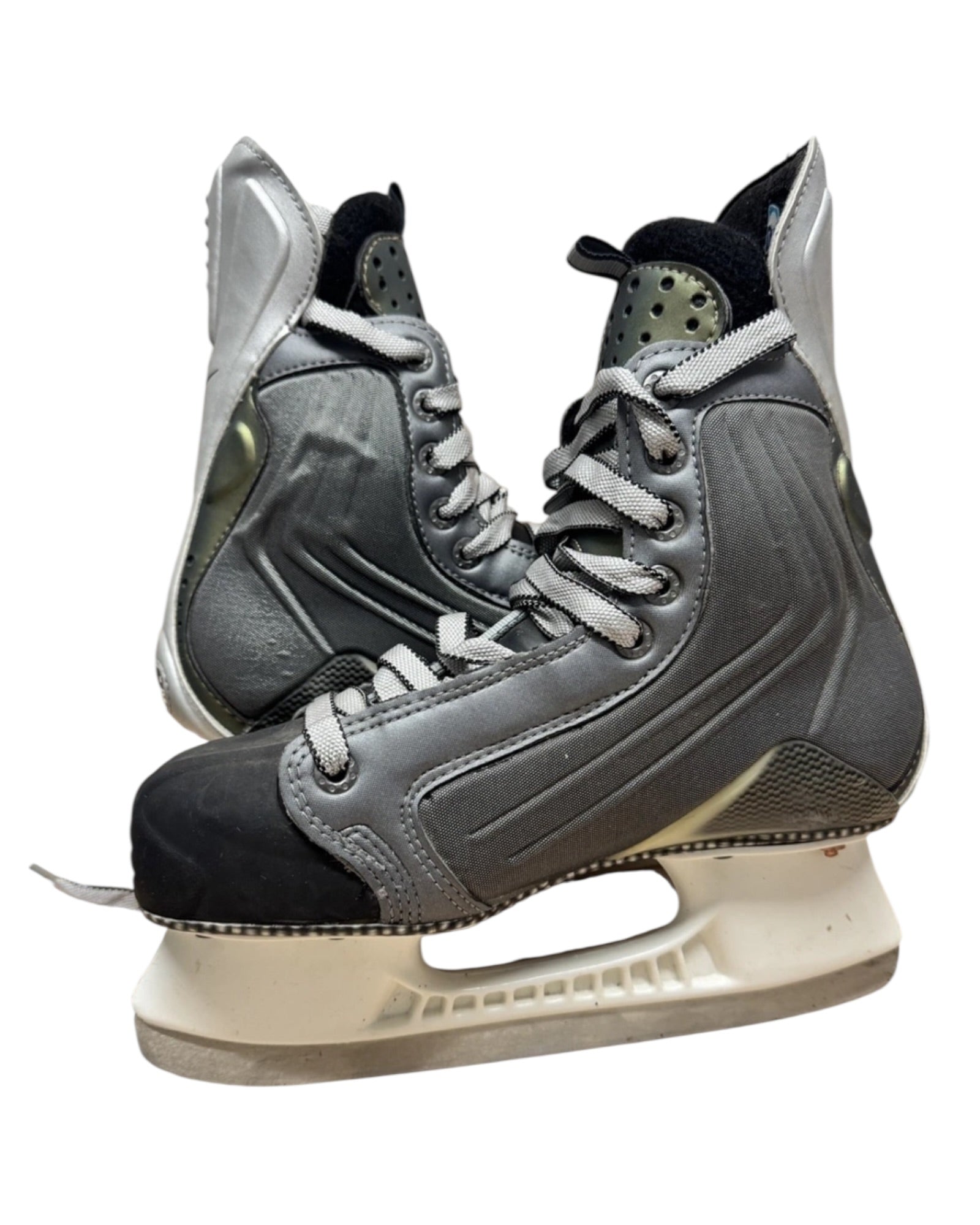 Nike Quest 1 Hockey skates